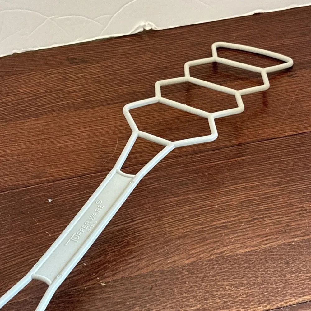 Tupperware Square Away 4‎ Stack Carolier Replacement Handle 1365-13 Light Gray
